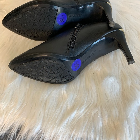 Calvin Klein Black Heels with Pointed Toe and Buckle - Picture 8 of 8